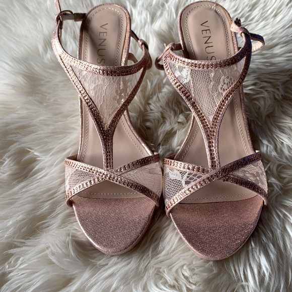 Pink lace heels size: 8.5 - Picture 4 of 7